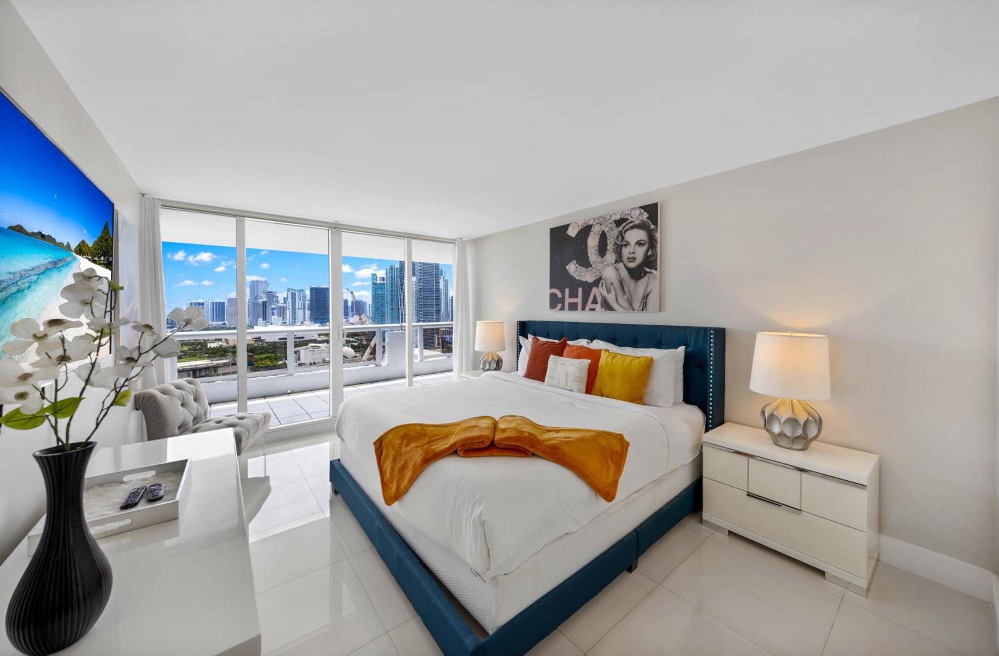 Appartamento 4 Bedroom With Stunning Balcony View Miami