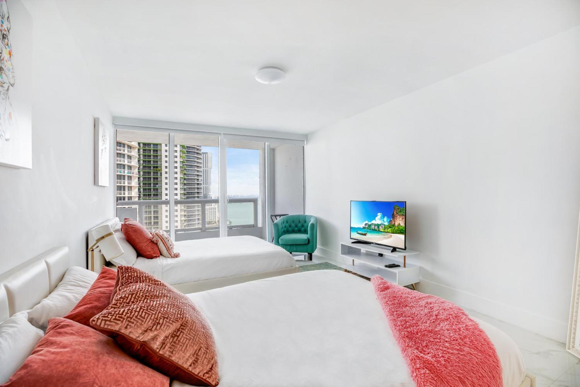 Appartamento 4 Bedroom With Stunning Balcony View Miami